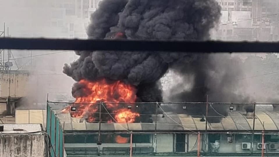 Mumbai: Massive Fire Erupts at Jogeshwari Commercial Building; 24 Rescued, 10 Hospitalised