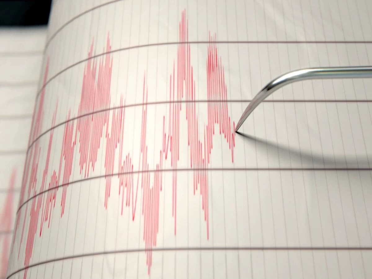 Strong Tremors Shake Kolkata: 5.5-Magnitude Quake Strikes Bangladesh