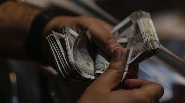 ‘Goldilocks Year’: India Leapfrogs Japan to Become World’s 4th-Largest Economy, Report